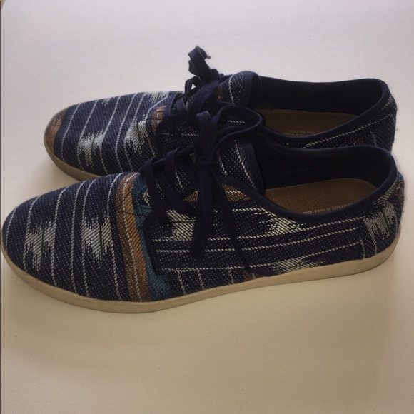 toms tribal shoes